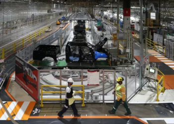 LA INDUSTRIA PYME SE DESPLOMÓ 30% EN ENERO, POR LA INFLACIÓN Y LA CAÍDA DEL SALARIO