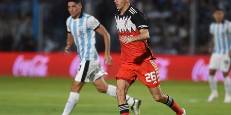 BARCO FALLÓ UN PENAL Y RIVER SE LLEVÓ UN EMPATE DE SU VISITA A ATLÉTICO TUCUMÁN