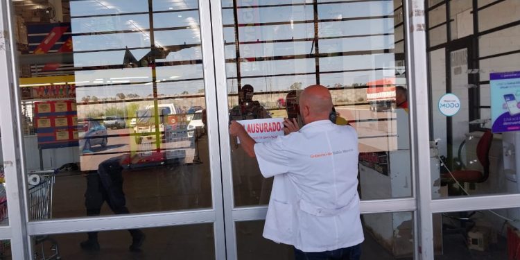 CLAUSURA A UN SUPERMERCADO MAYORISTA