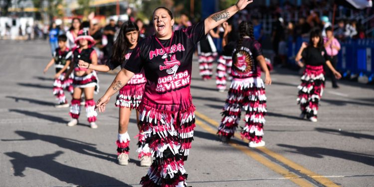 CARNAVAL EN EL PUERTO