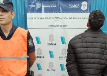 QUEDÓ DETENIDO POR ROBAR EN DOS CASAS