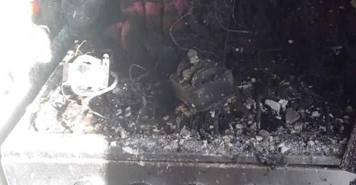 INCENDIO EN UNA VIVIENDA DE ESTACIÓN ALGARROBO 4656