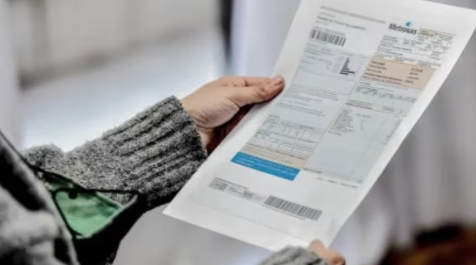 LUZ Y GAS: EL GOBIERNO DEJARÁ SIN SUBSIDIOS A QUIENES COMPRARON DÓLARES, VIAJARON AL EXTERIOR O TIENEN PREPAGA