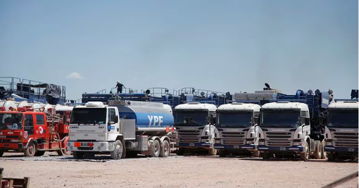 MOYANO AMENAZÓ A YPF CON PAROS EN SUS DESTILERÍAS Y MOVILIZACIÓN EN VACA MUERTA ANTE LA VENTA DE ÁREAS PETROLERAS