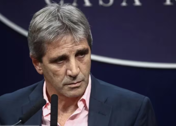 LUIS CAPUTO LLEGA A PUNTA CANA PARA ASISTIR A LA ASAMBLEA ANUAL DEL BID