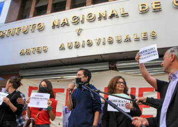 EL GOBIERNO OFICIALIZÓ BAJA DE CONTRATOS Y RECORTES EN EL INCAA