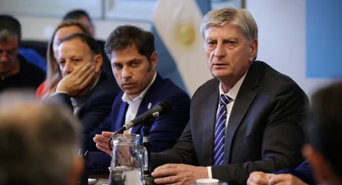 EL BLOQUE MÁS DURO DE GOBERNADORES PERONISTAS RECHAZA EL PACTO DE MAYO Y ENDURECE SU POSICIÓN CON MILEI