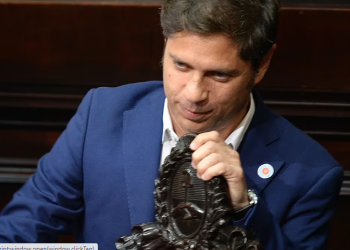 KICILLOF PREPARA UN ANUNCIO EN MEDIO DE UNA NUEVA PELEA CON MILEI POR EL LLAMADO A LA REBELIÓN FISCAL