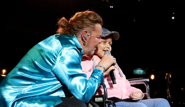 MANÁ INVITÓ A UNA FAN DE 10 AÑOS CON UNA ENFERMEDAD TERMINAL A CANTAR CON ELLOS