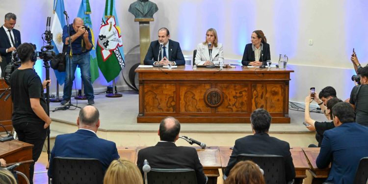 GONARD: «DEL DISCURSO SE DESTACA EL TEMA DEL AGUA, NO CREO QUE EL MUNICIPIO PUEDA RESOLVERLO»