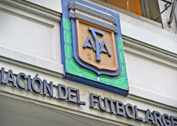 LA JUSTICIA CONFIRMÓ LA SUSPENSIÓN DE LOS ARTÍCULOS DEL DNU QUE PERMITÍAN LAS SOCIEDADES ANÓNIMAS DEPORTIVAS