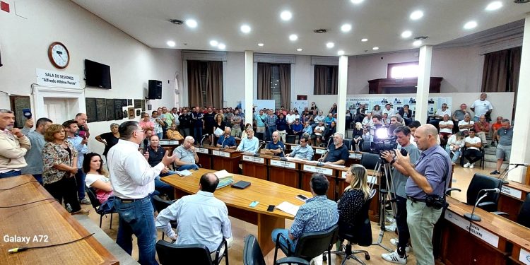 DE BARRENECHEA: «BARRIONUEVO POR LO MENOS DIO LA CARA, EL COBARDE DE ALONSO SE ESCONDIÓ ATRÁS MIO»