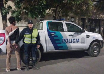 INTENTÓ DARSE A LA FUGA EN SU AUTO Y QUEDÓ DETENIDO