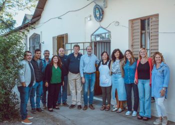 TGS RECORRIO LAS ESCUELAS QUE AYUDO A REPARAR