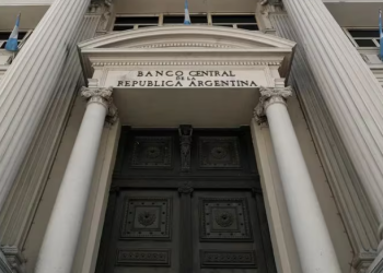 EL BANCO CENTRAL YA COMPRÓ USD 10.000 MILLONES