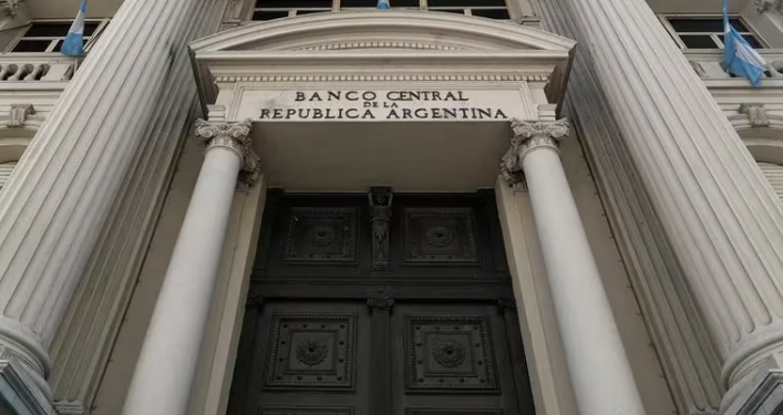 EL BANCO CENTRAL YA COMPRÓ USD 10.000 MILLONES