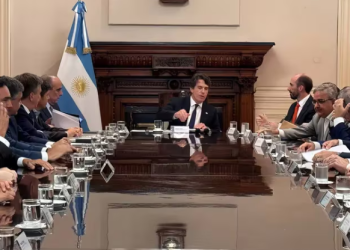 EL GOBIERNO POSTERGÓ UNA REUNIÓN PACTADA PARA HOY CON GOBERNADORES DIALOGUISTAS POR LA LEY ÓMNIBUS