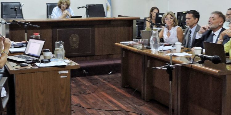 LUCARELLI: «PREVALECIÓ LA VERDAD, FUERON AÑOS DE AGUANTAR MUCHAS COSAS»