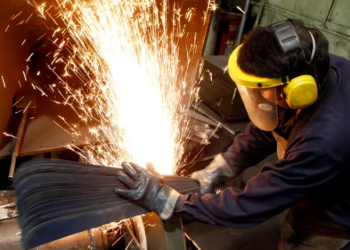 LA ACTIVIDAD ECONÓMICA CAYÓ 3,2% EN FEBRERO Y FUE EL CUARTO MES CONSECUTIVO DE RETRACCIÓN