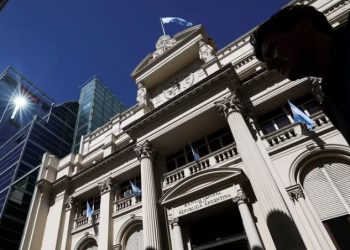 EL GOBIERNO ACELERA EL PROCESO DE LICUACIÓN DE LOS PASIVOS DEL BANCO CENTRAL A TRAVÉS DE OTRA BAJA DE TASAS