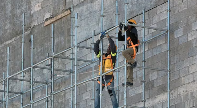 TRAS EL FRENO A LA OBRA PÚBLICA, LA CONSTRUCCIÓN CAYÓ 23,1% EN EL PRIMER BIMESTRE DEL AÑO