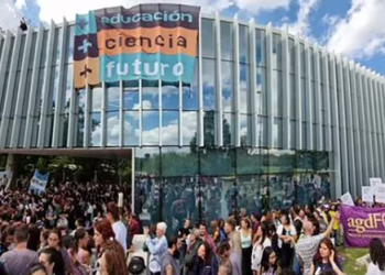 LA MARCHA POR LAS UNIVERSIDADES SUMA ADHESIONES PERO EL GOBIERNO NO CEDE A LOS RECLAMOS DE MÁS PRESUPUESTO