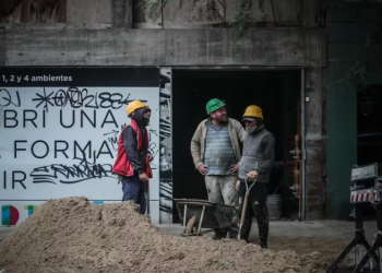 LA ARGENTINA REGISTRA UNO DE LOS CINCO SALARIOS MÍNIMOS MÁS BAJOS DE AMÉRICA LATINA