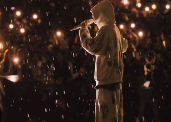 TINI STOESSEL SUSPENDIÓ SU PRIMER SHOW POR LA LLUVIA