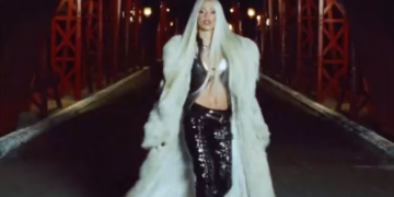 TINI STOESSEL PRESENTÓ «POSTA», NUEVO ADELANTO DE SU INMINENTE DISCO