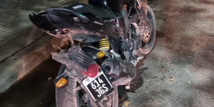 UN MOTOCICLISTA FUE HOSPITALIZADO TRAS UN CHOQUE