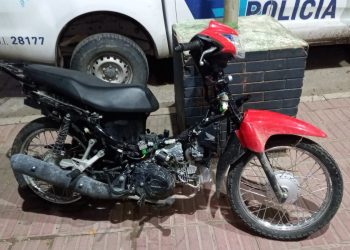 DETUVIERON A UN JOVEN CON UNA MOTO ROBADA