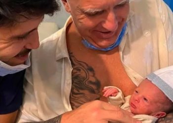 FANTINO CONTO QUE SU HIJO RECIEN NACIDO ESTA EN NEONATOLOGIA