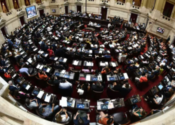 DIPUTADOS SESIONARÁ PARA APROBAR LA LEY BASES Y EL PAQUETE FISCAL