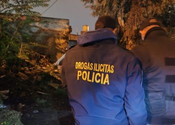 UN HOMBRE FUE APREHENDIDO POR TENER MARIHUANA Y COCAÍNA PARA LA VENTA