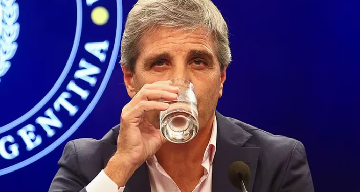 EL GOBIERNO AFIRMA QUE YA ACORDÓ PAGAR CON BONOS CASI UN TERCIO DE LA DEUDA TOTAL DE CAMMESA