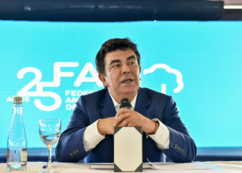 UN SECTOR DE LA CÁMPORA SE DESPEGÓ DE ESPINOZA EN MEDIO DE LA CAUSA POR ABUSO