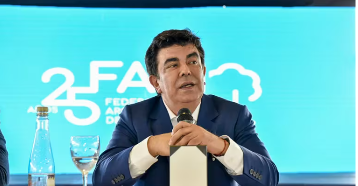 UN SECTOR DE LA CÁMPORA SE DESPEGÓ DE ESPINOZA EN MEDIO DE LA CAUSA POR ABUSO