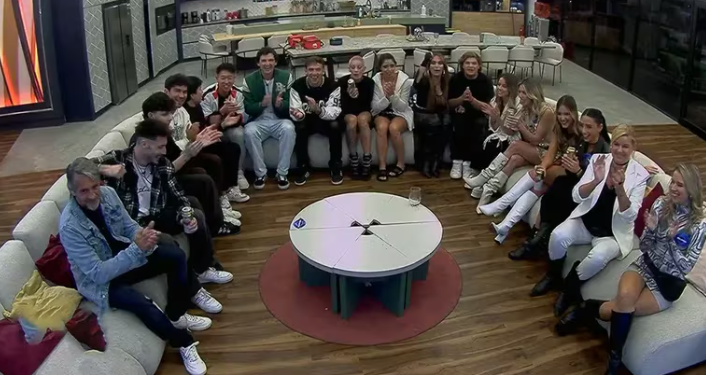 SANTIAGO DEL MORO ANUNCIÓ CUANDO TERMINA GRAN HERMANO