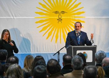 SUSBIELLES ENCABEZÓ EL ACTO POR EL 25 DE MAYO