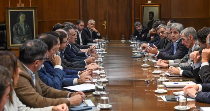 VENCE EL PLAZO PARA QUE LAS ENERGÉTICAS ACEPTEN EL BONO POR LA DEUDA DE CAMMESA Y EL GOBIERNO LIBERA ALGUNOS FONDOS