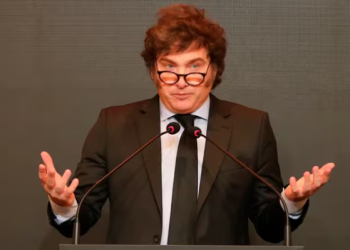 MILEI: «LA SUBA DEL DÓLAR NO NOS PREOCUPA»