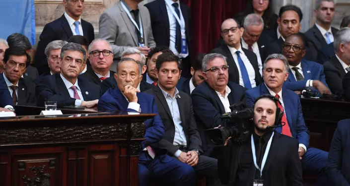 LOS ENVÍOS TOTALES DE NACIÓN A PROVINCIAS CAYERON 25% EN CUATRO MESES