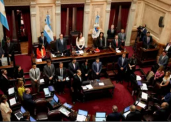 LA RECAUDACIÓN DE IMPUESTOS CAYÓ UN 12% EN ABRIL Y APURA AL GOBIERNO PARA CONSEGUIR LA REFORMA FISCAL