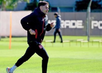 JAVIER ALTAMIRANO VOLVIÓ A LOS ENTRENAMIENTOS DE ESTUDIANTES TRAS EL SUSTO POR LA CONVULSIÓN