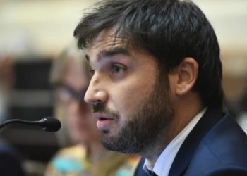 LEY DE BASES: ANTICIPAN QUE LOS SENADORES PATAGÓNICOS RECHAZARÁN LA RESTITUCIÓN DE GANANCIAS