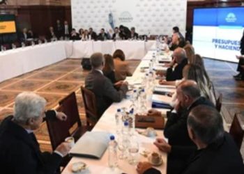 DE PARO: LOS SENADORES DE UNIÓN POR LA PATRIA NO SE PRESENTARON AL DEBATE DE COMISIÓN EN APOYO A LA CGT