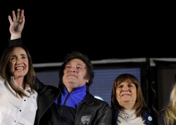 MILEI Y SUS MEDIDAS: «CUIDA MUCHO A SU HERMANO Y LE DA OSTÉN POLÍTICO AL PROYECTO», EL ELOGIO DE PATRICIA VULLRICH A KARINA MILEI