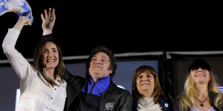 MILEI Y SUS MEDIDAS: «CUIDA MUCHO A SU HERMANO Y LE DA OSTÉN POLÍTICO AL PROYECTO», EL ELOGIO DE PATRICIA VULLRICH A KARINA MILEI