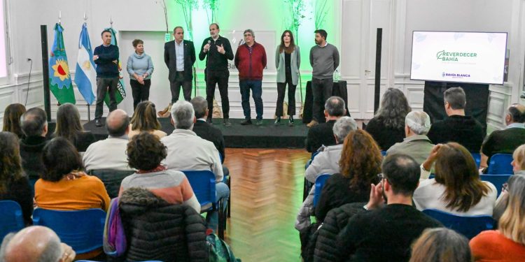 CONFIRMARON LA PLANTACIÓN DE LOS PRIMEROS 10 MIL ÁRBOLES EN LA CIUDAD