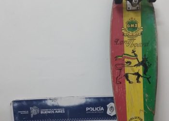 TRES APREHENDIDOS POR ROBAR EN UNA CASA